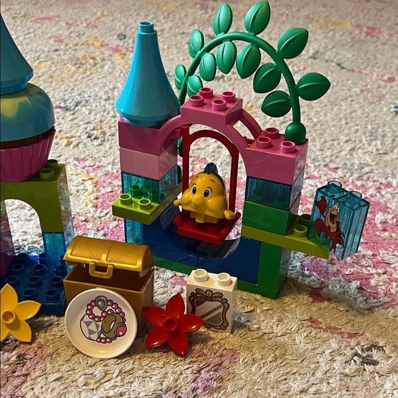 DUPLO LEGO-Little Mermaid Set - Picture 2 of 3